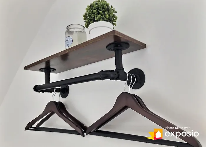 The Blue Door 컨트리하우스 레터케니