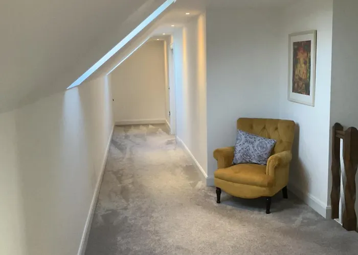 The Blue Door 레터케니